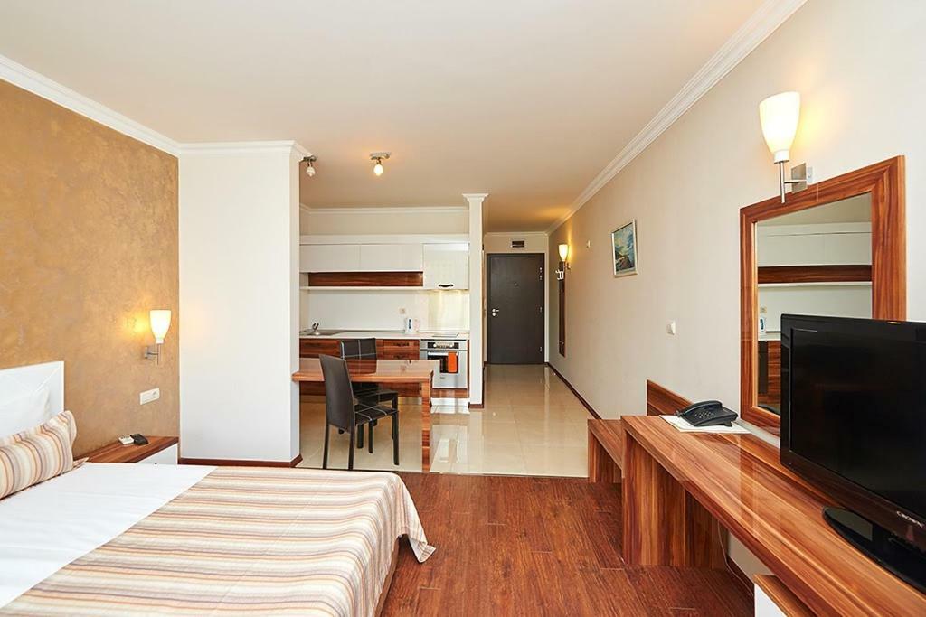 Penelopa Palace Apart Hotel & Spa 포마리 외부 사진